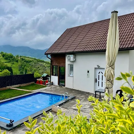 The Alpine Poolhouse Casa de Férias Trnovo