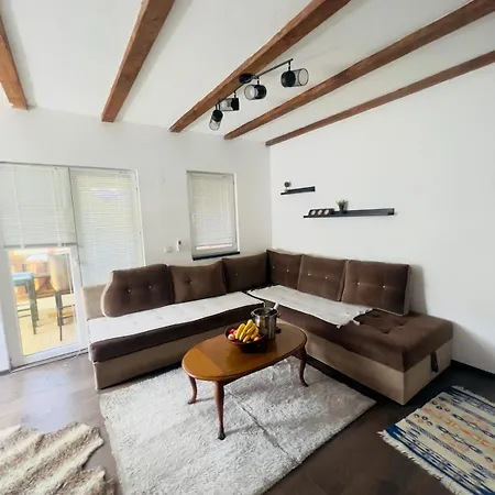 The Alpine Poolhouse Prázdninový dům