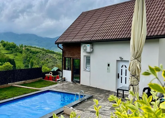 The Alpine Poolhouse 度假居 Trnovo